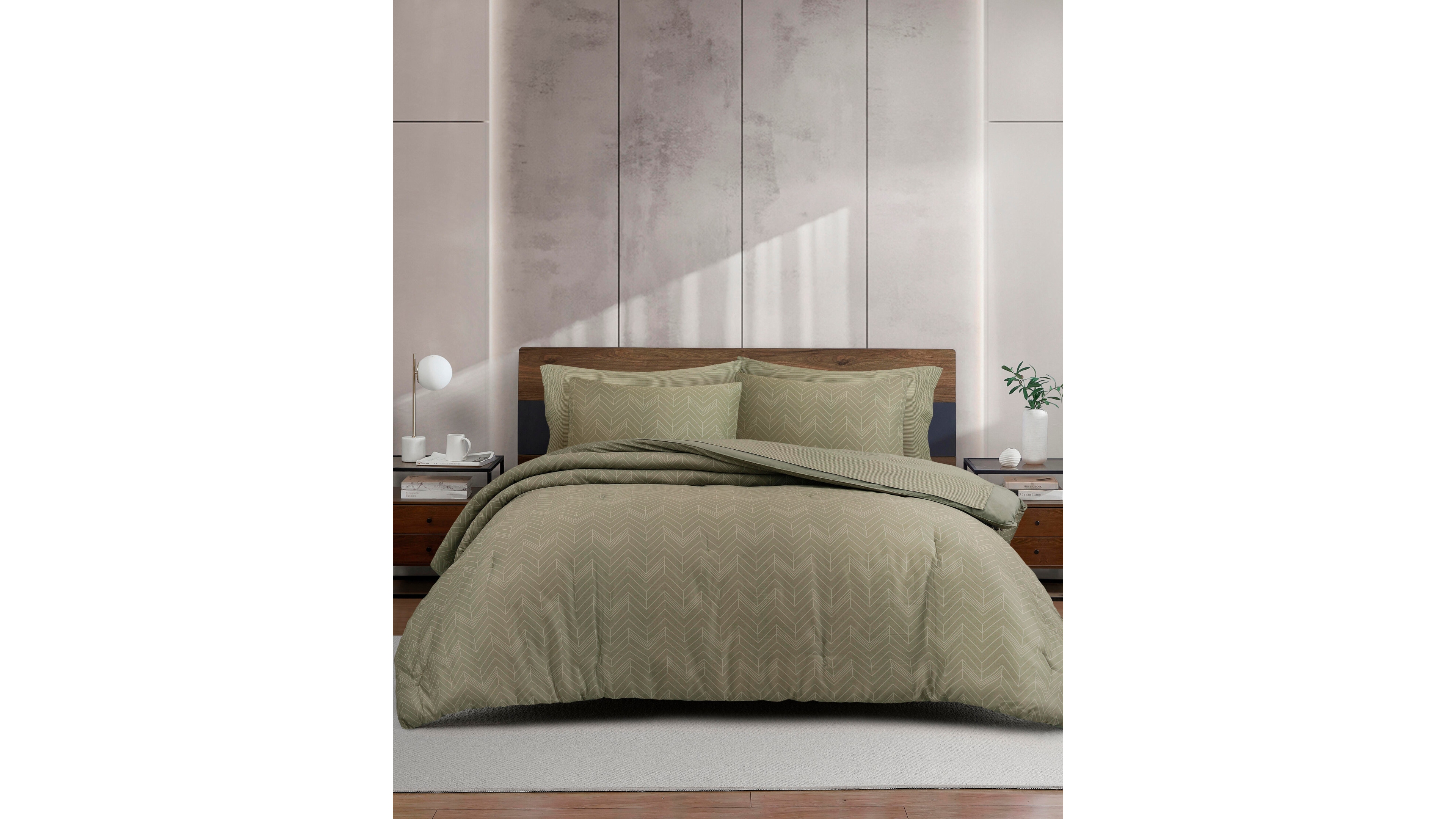 Kenneth Cole New York Delancey Microfiber 7-Pc. Comforter Set, King