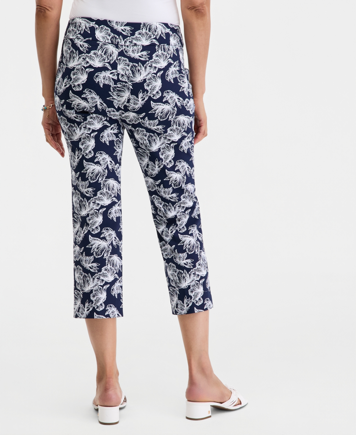 Jm Collection Women's Printed Pull-On Capri Pants, Macy's Exclusive