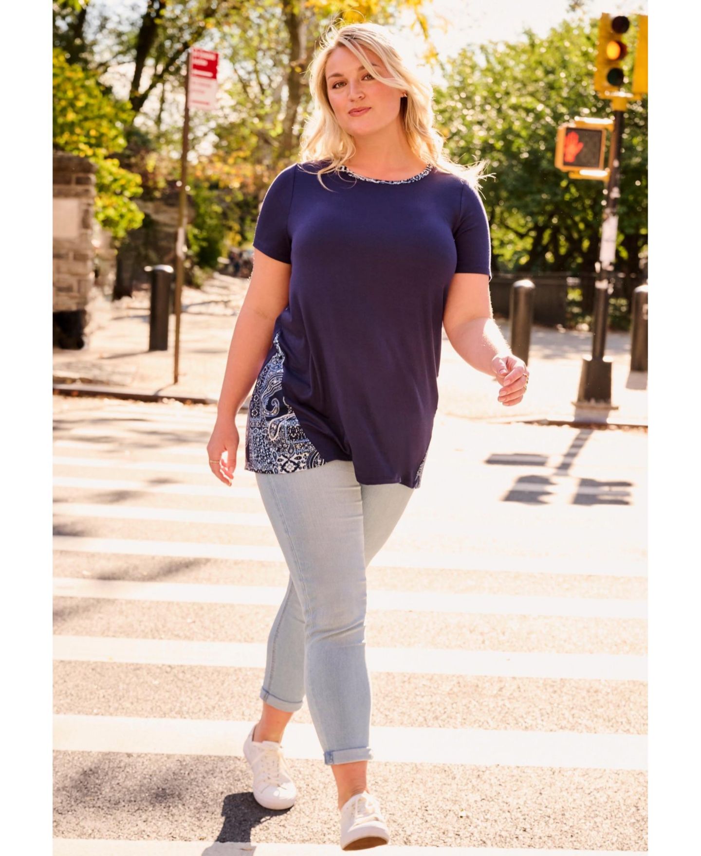 Женский топ Avenue Plus Size Scoop Neck Tunic, цвет: Синий — фото 2