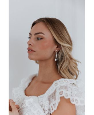 Selena Pearl Drop Earrings