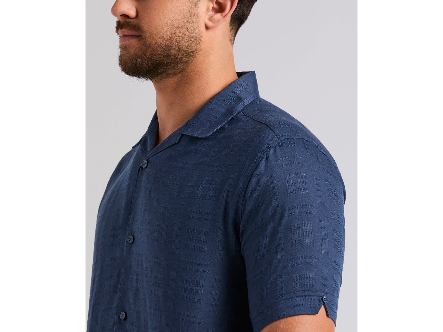 Мужская рубашка Cubavera Solid Textured Camp Collar, цвет: Океанский — фото 4