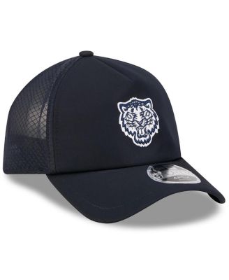 Men's Navy Detroit Tigers 2026 Batting Practice Alternate Apex 9FORTY Adjustable Hat