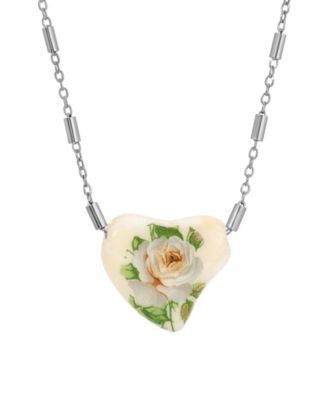 White Heart Flower Necklace