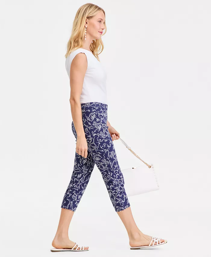 Women's Printed Pull-On Capri Pants - thumbnail 7