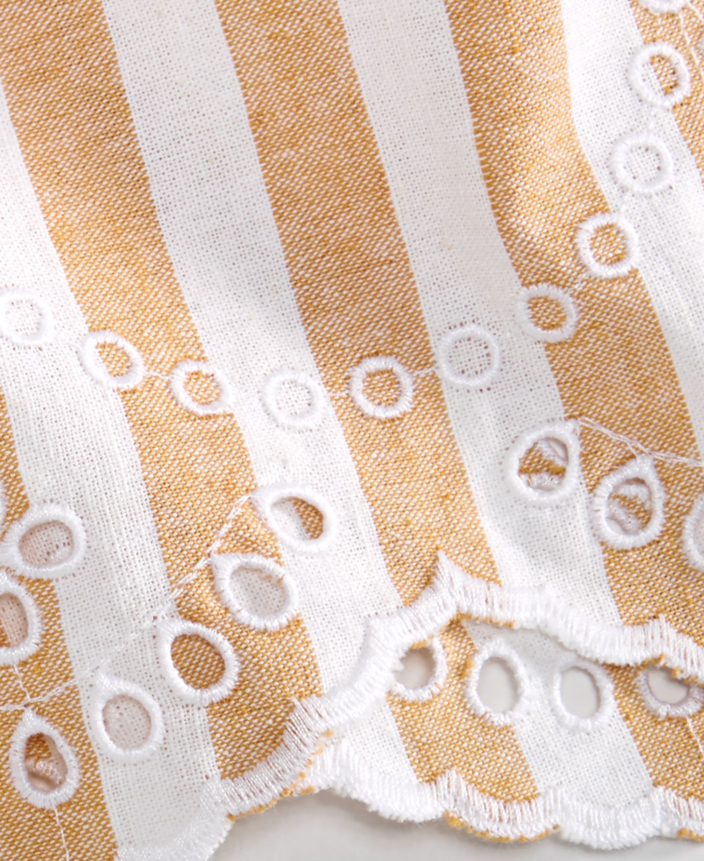 Женские шорты On 34th Stripe Mid-Rise Embroidered Eyelet Linen Blend Pull-On, цвет: Белый комбинированный — фото 5