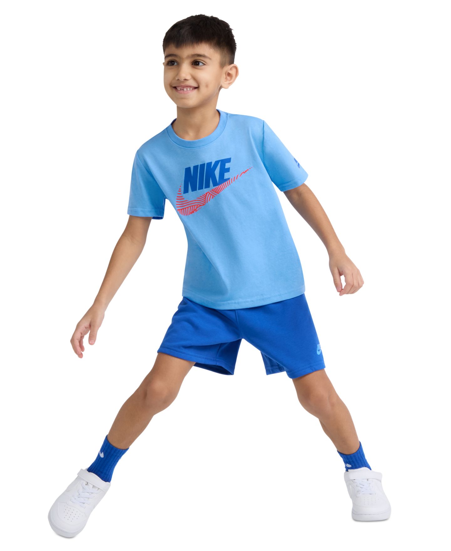 Комплект Nike Futura Crewneck T-Shirt and Shorts, 2-Piece Set для мальчиков, цвет: Королевский синий — фото 3