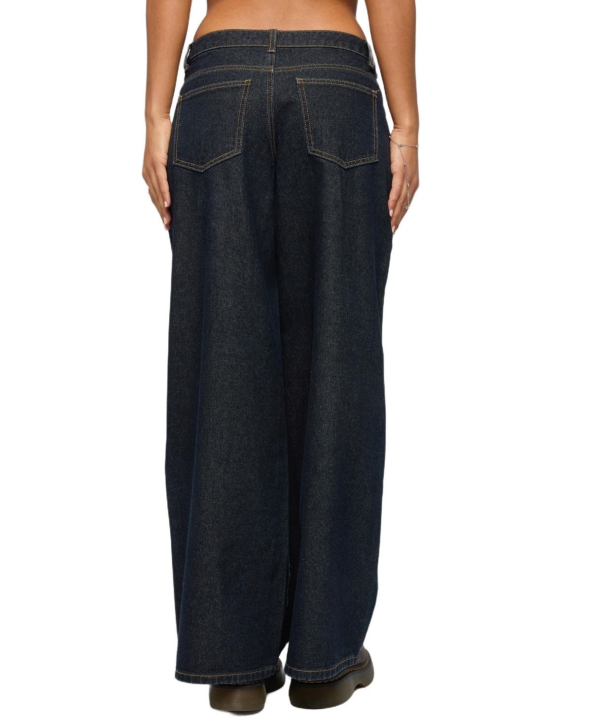 Edikted Women's Pleated Low Rise Wide Leg Jeans view 2 — MAYCSS fashion products