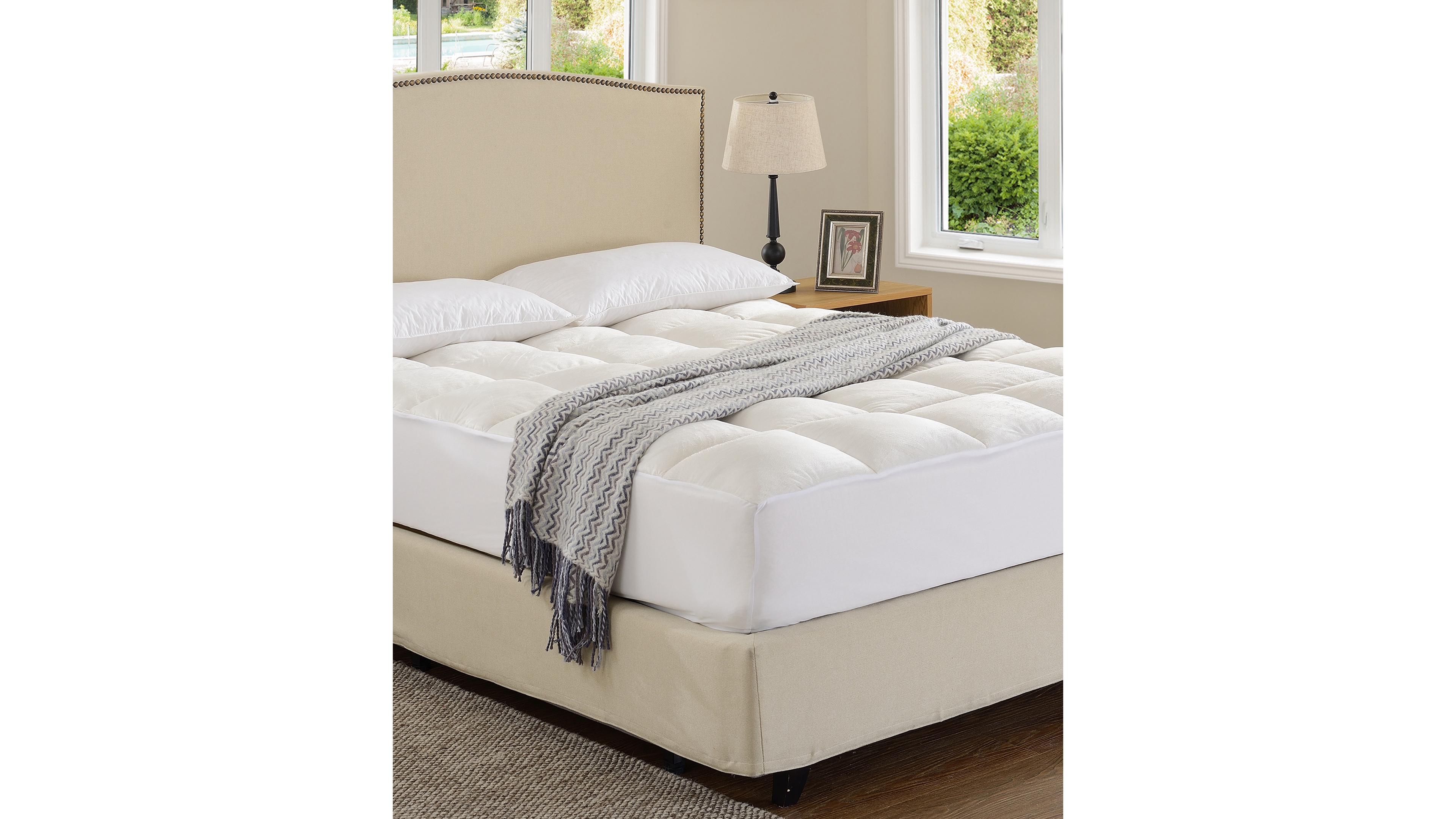 Cheer Collection Luxurious Microplush Mattress Topper, King
