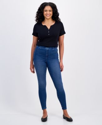 Petite Mid-Rise Pull On Jeggings