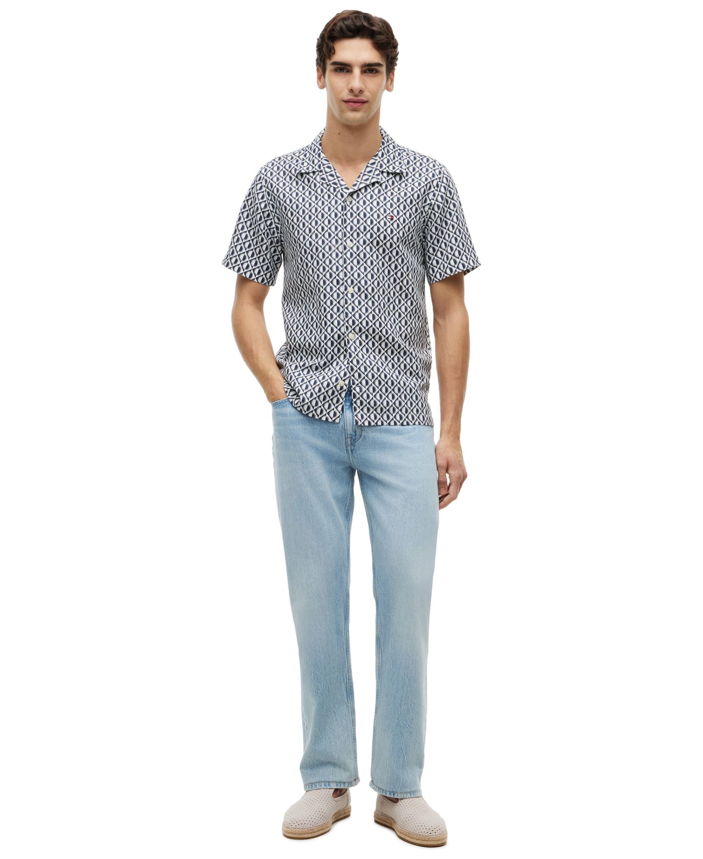 Мужская рубашка Tommy Hilfiger Linen Blend Camp Collar All-Over Print Short-Sleeve, цвет: Карбоновый тёмно-синий — фото 2