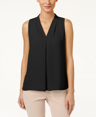 vince camuto merra pleat shoulder detail