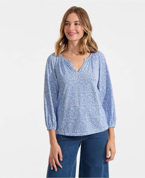 Женская блузка Lands' End Lightweight Jersey 3/4 Sleeve Notch Neck Gather Blouse, цвет: Синий с принтом