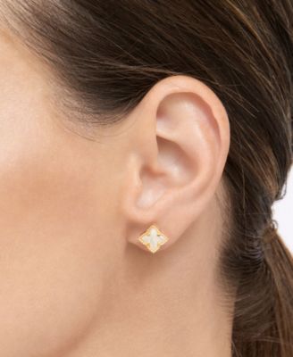 Gold 2-Piece Flower Necklace and Earrings Set