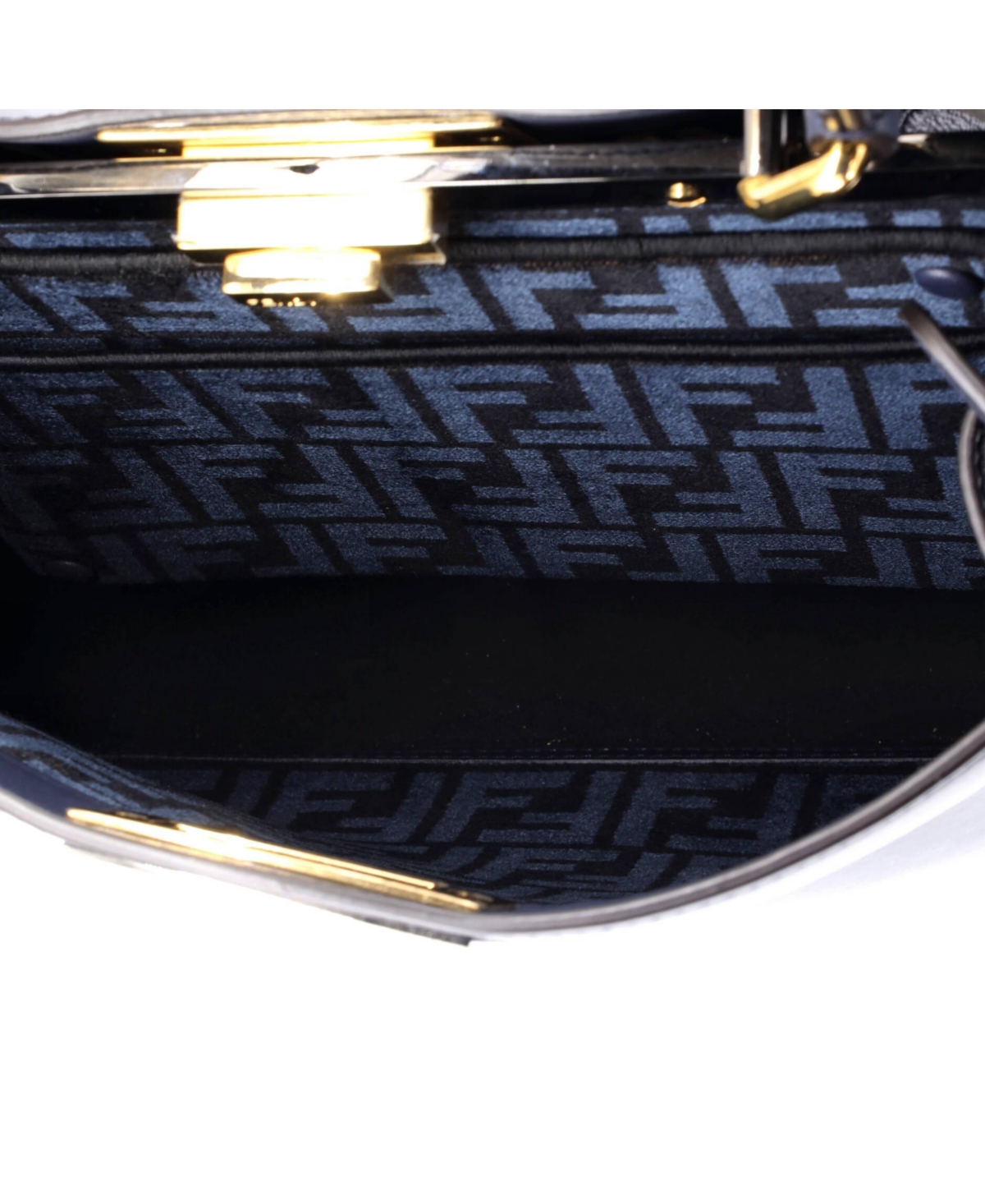 Pre-Owned Fendi Medium Peekaboo ISeeU Bag Leather