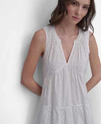 Women's  Sleeveless Eyelet V-Neck Tiered Pull-On Dress