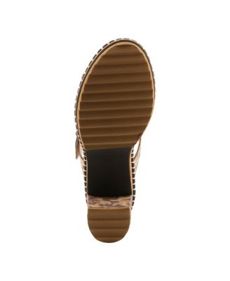 L`Artiste Women's Milemarker  Floral Sandal with Cushioned Footbed Comfort