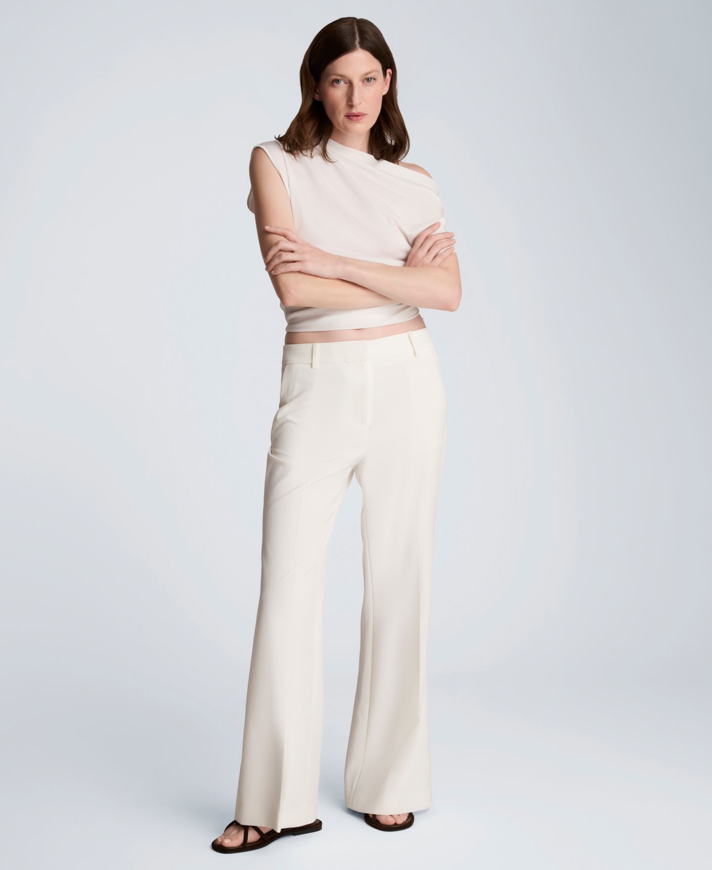 Женский топ Kenneth Cole Asymmetrical Drape Short-Sleeve, цвет: Чёрный — фото 18