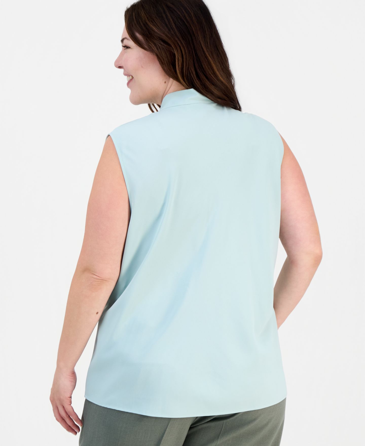 Женский топ Kasper Plus size Sleeveless Tie-Neck Top, цвет: Морской — фото 2