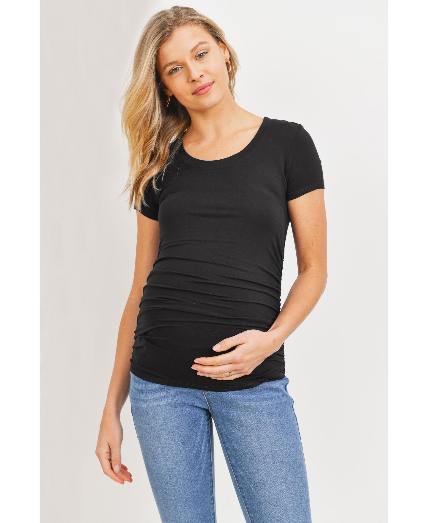 Женская футболка Hello Miz Maternity Side Ruched Short Sleeve T-Shirt Top, цвет: Чёрный — фото 1
