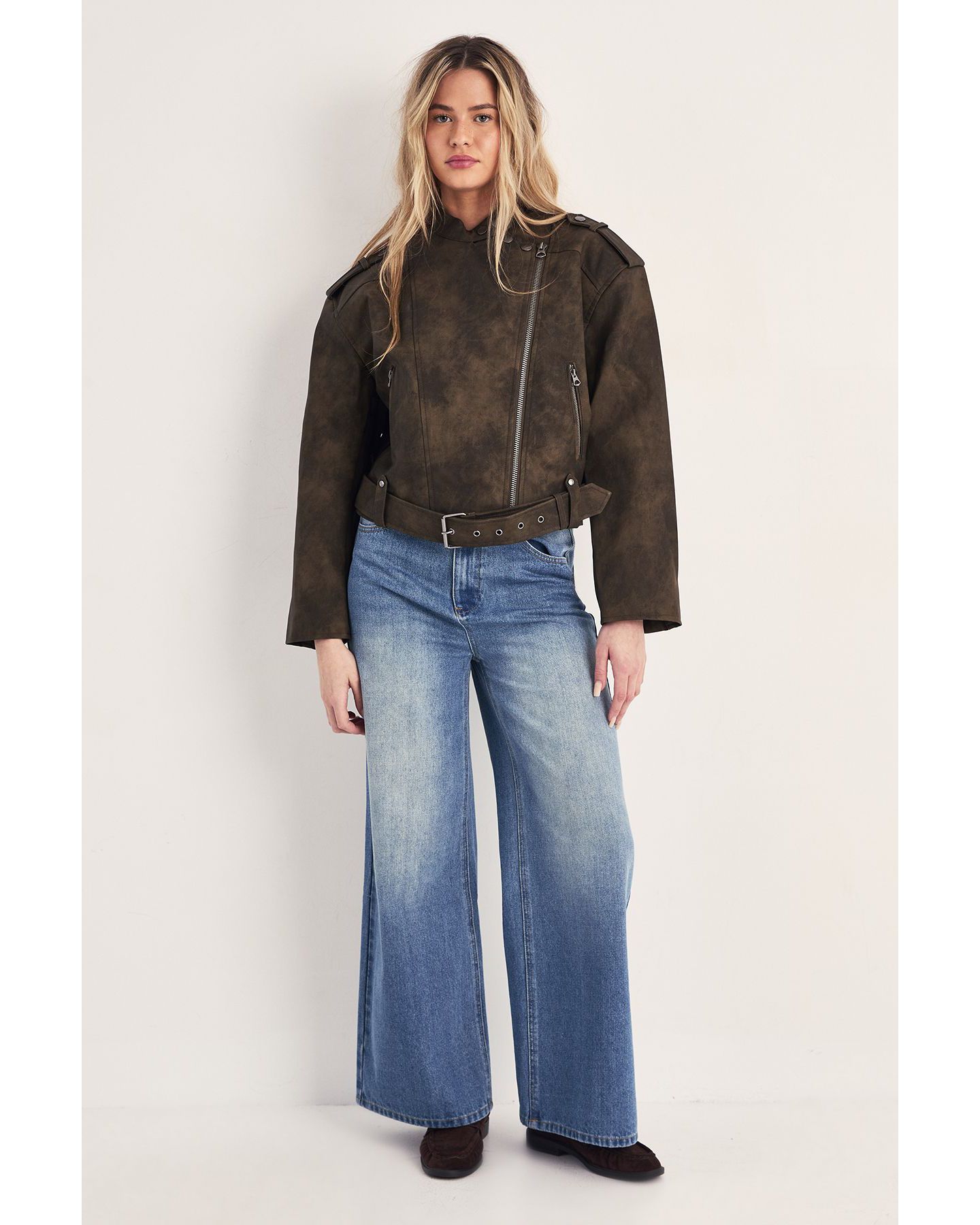 Женская куртка Nasty Gal Cropped Biker, цвет: Оливковый — фото 5