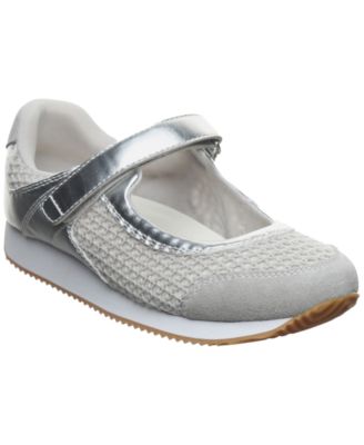 Women's Rowan Closed Toe Sneakers