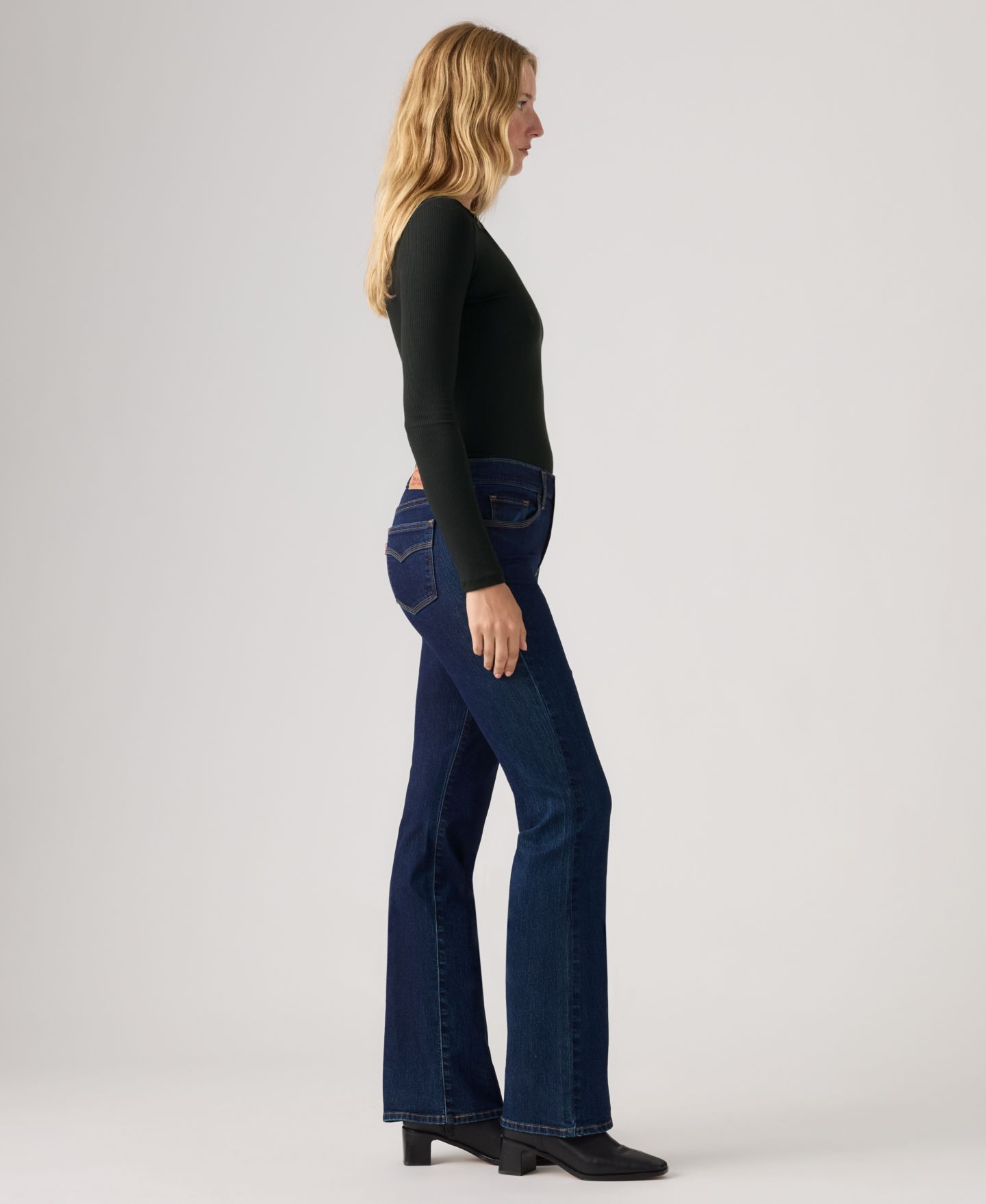 Женские джинсы Levi's Vintage Classic Bootcut, цвет: Outside The Screen — фото 3