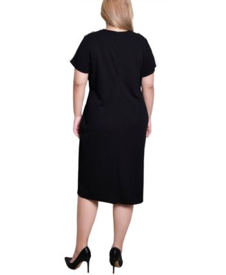 Plus Size Short-Sleeve Assymetrical Hem Dress