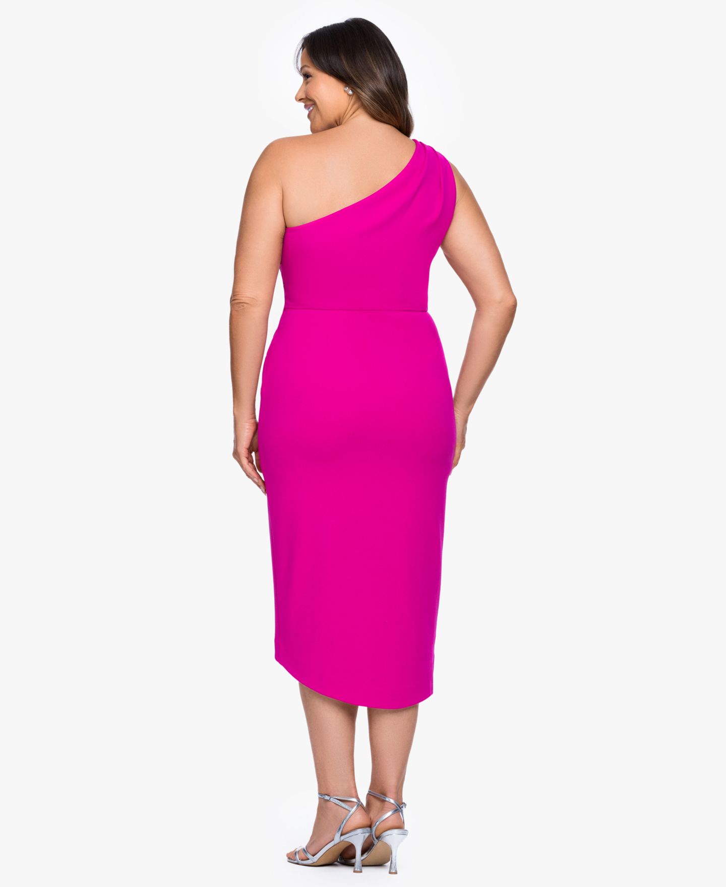 Женское платье XSCAPE Plus Size One-Shoulder Ruched Midi, цвет: New Fushcia — фото 4