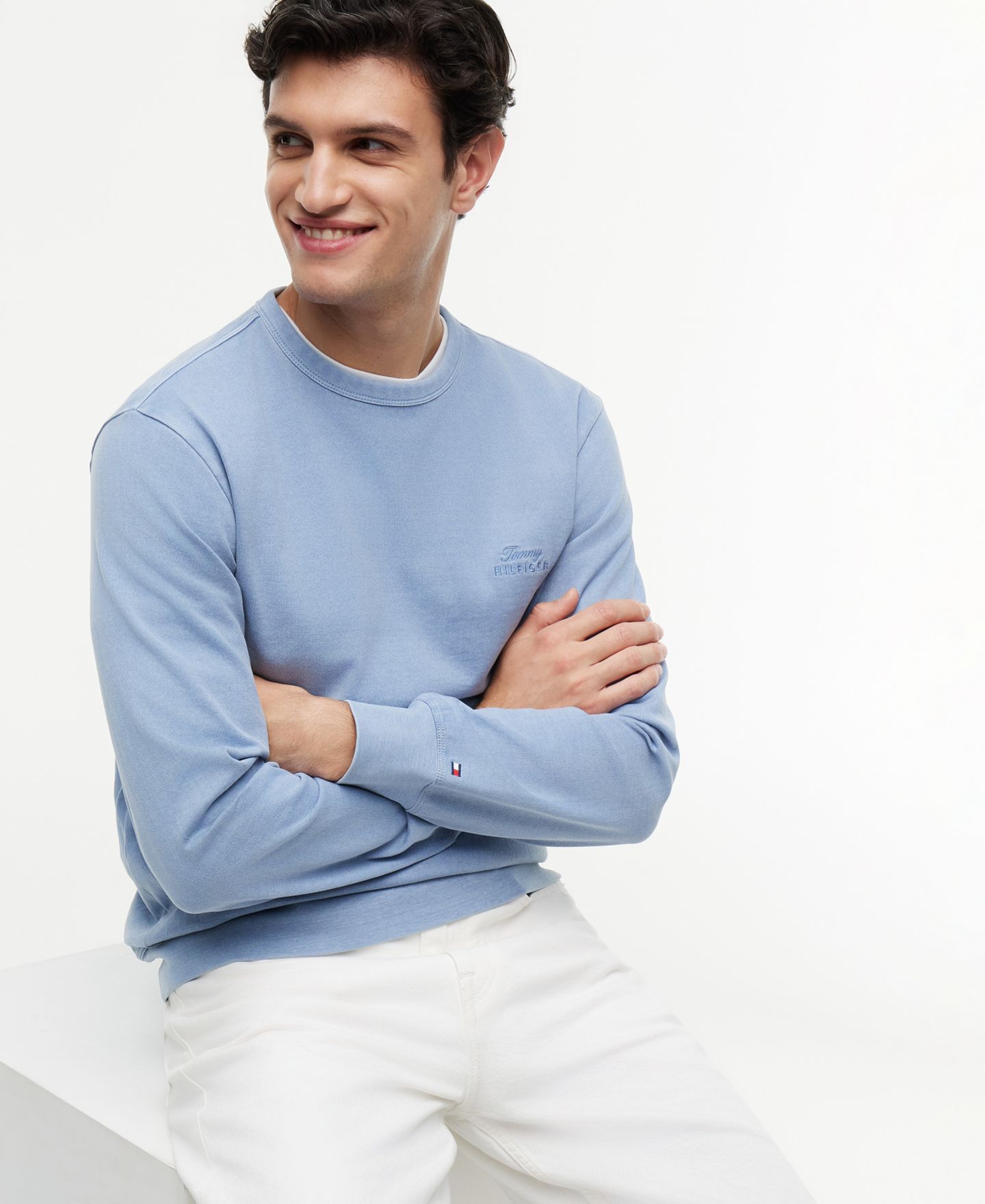 Мужской свитшот Tommy Hilfiger Garment-Dyed Crewneck, цвет: Синий — фото 3