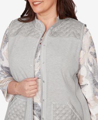 Plus Size Comfort & Joy Quilted Snap Front Vest