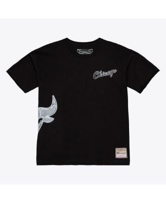 Mitchell Ness Men's Black Chicago Bulls Chrome Heritage T-Shirt
