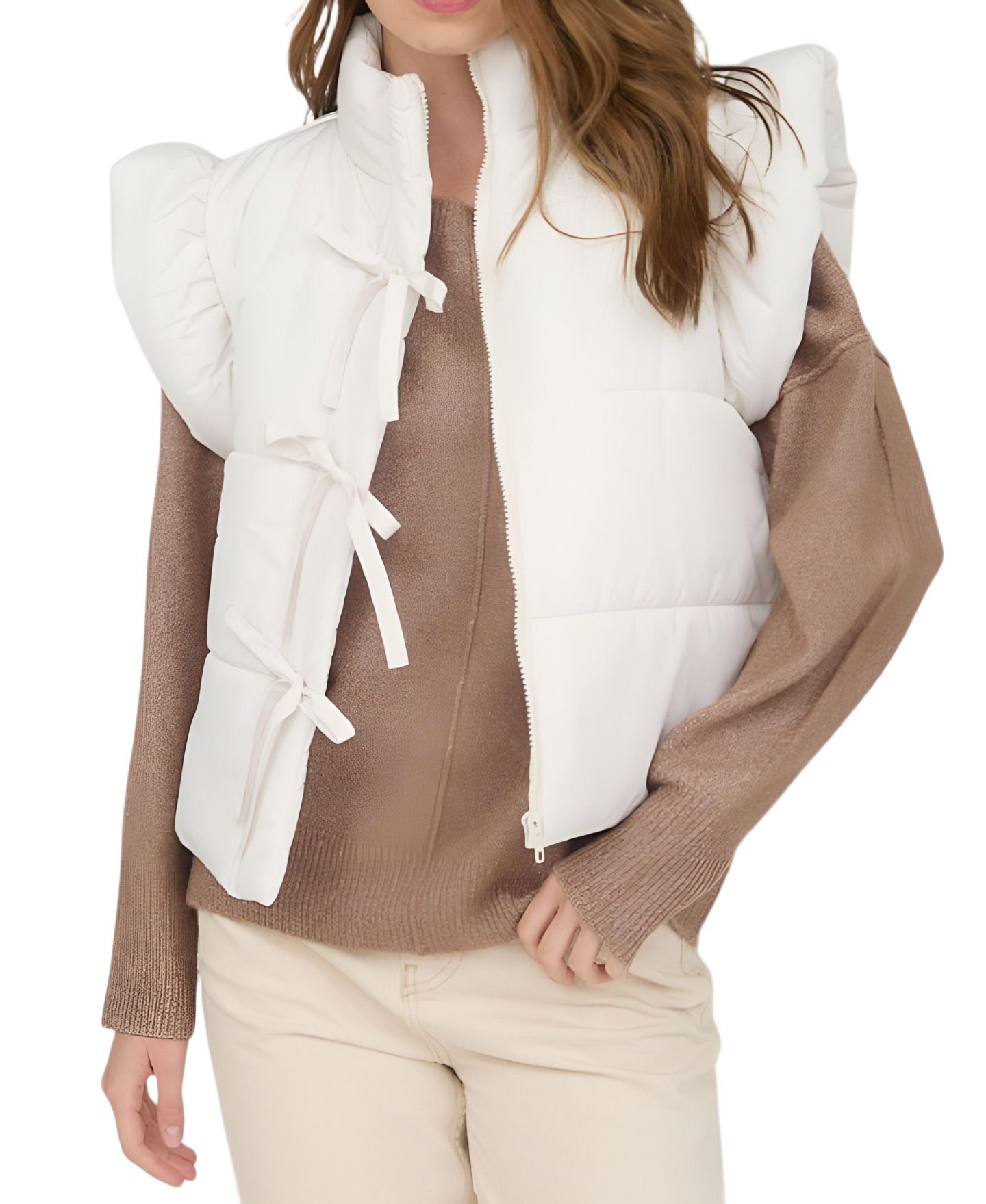 Женский жилет Modenaire Lea Ruffle Shoulder Tie-Front Puffer Vest, цвет: Белый — фото 3
