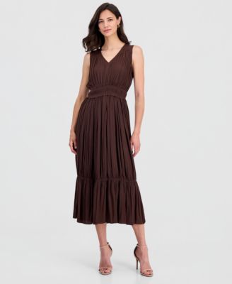 Women's V-Neck Sleeveless Fit & Flare Dress