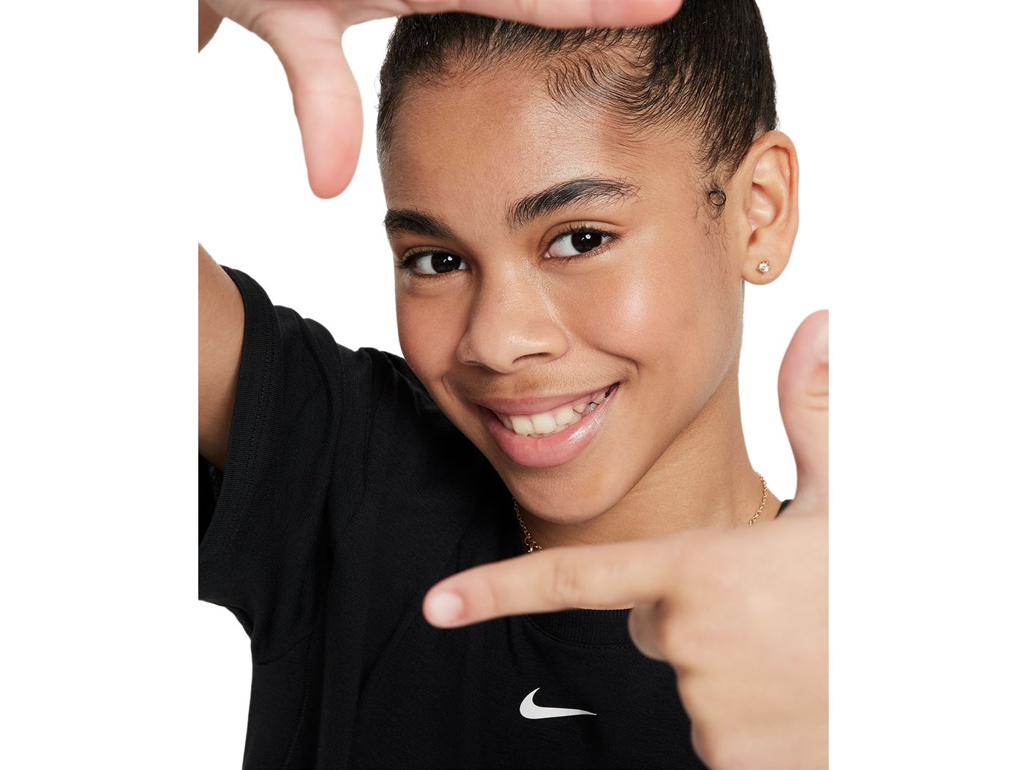Футболка Nike One Relaxed Dri-Fit Short-Sleeve T-Shirt для девочек, цвет: Чёрный / Белый — фото 3