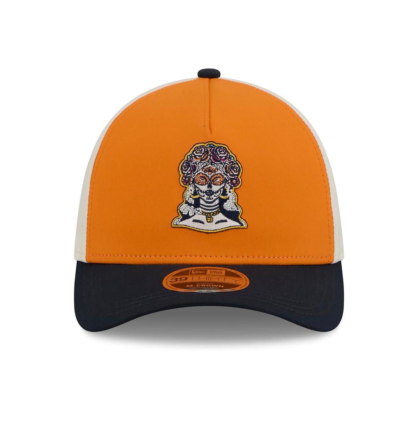 Мужская кепка New Era Orange/Navy San Diego Padres 2026 City Connect M-Crown A-Frame 39THIRTY Flex Hat — фото 3