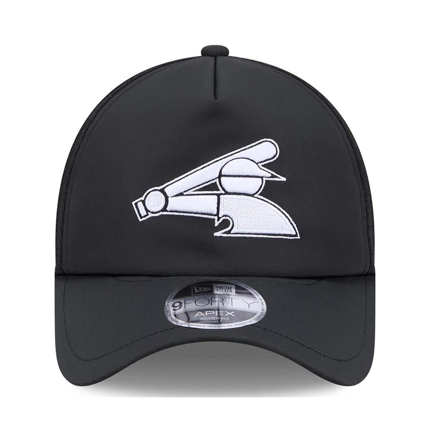 Мужская кепка New Era Black Chicago White Sox 2026 Batting Practice Alternate Apex 9FORTY Adjustable Hat — фото 4