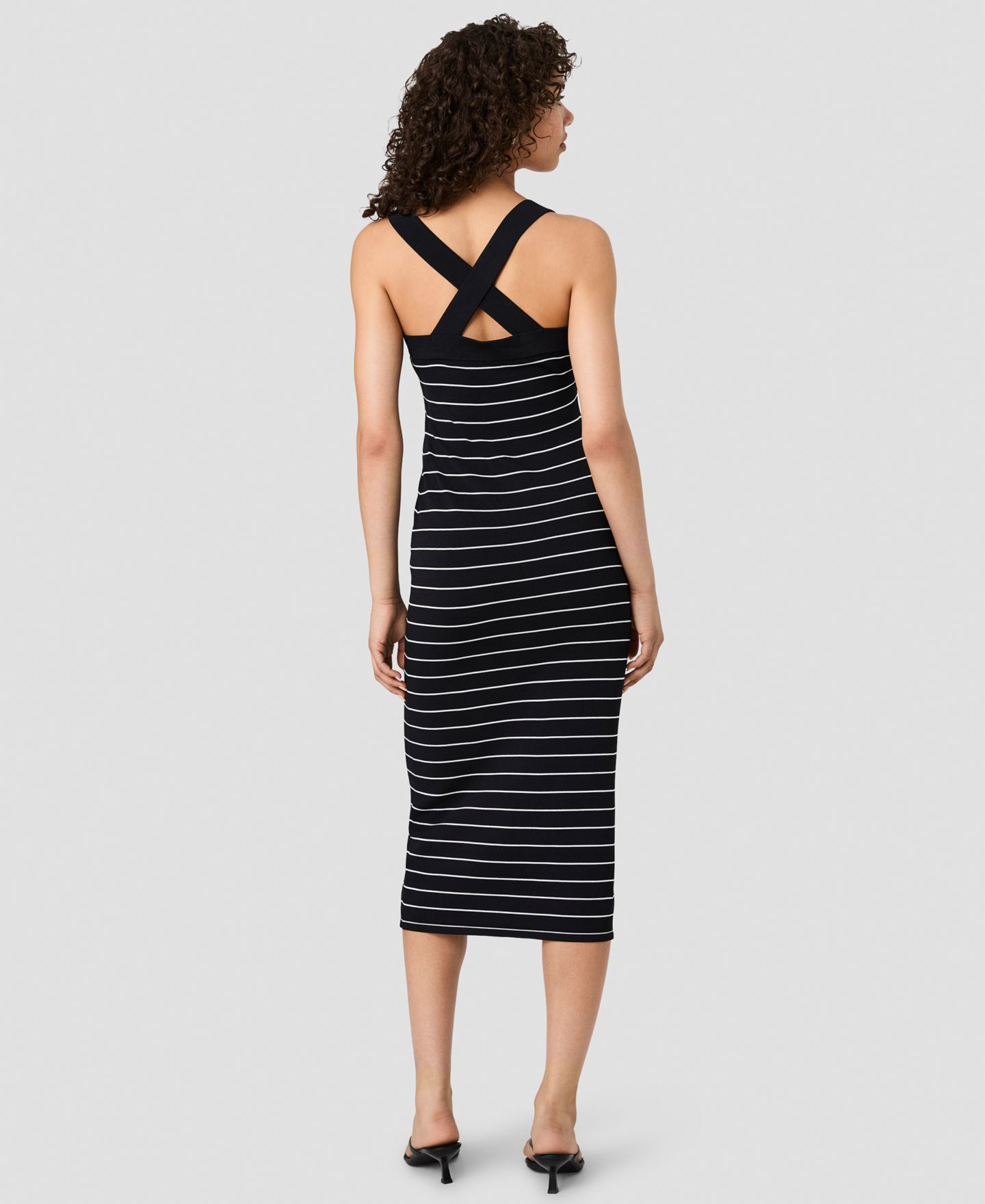 Женское платье French Connection Cross Back Bodycon Midi, цвет: Чёрный белый — фото 4