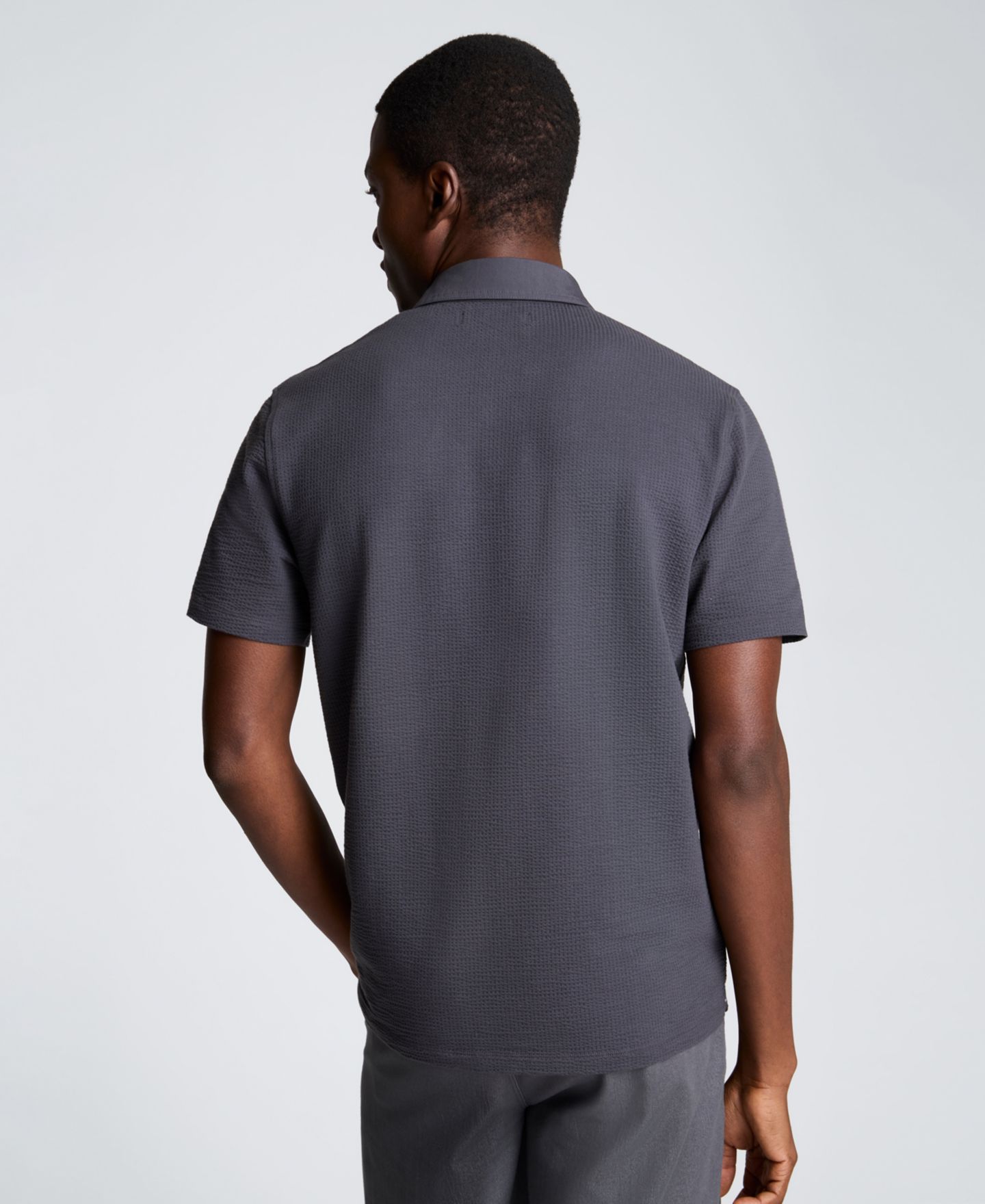 Мужское поло Kenneth Cole Seersucker Classic-Fit Polo Shirt, цвет: Угольный — фото 7