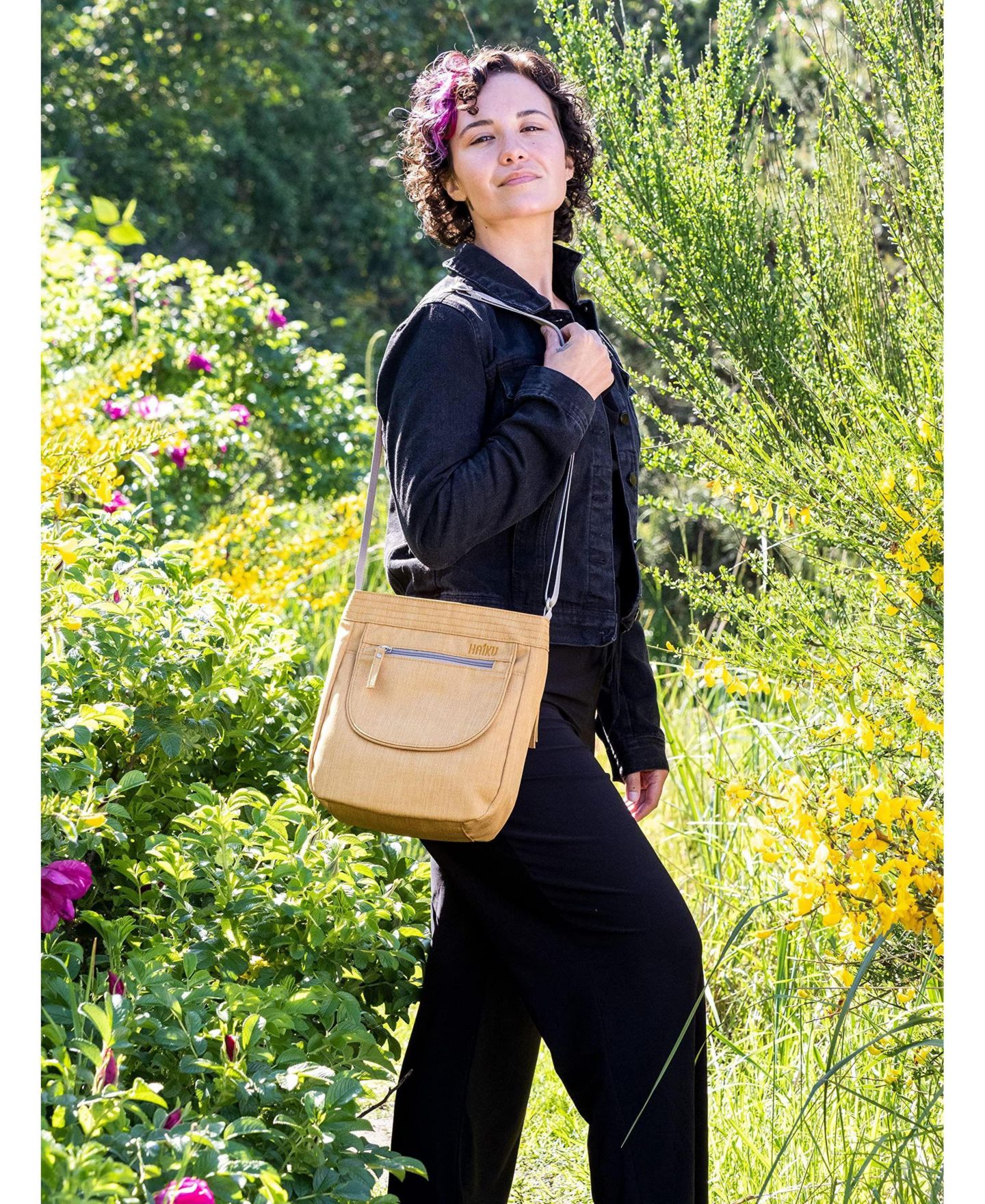 Женская сумка Haiku Jaunt RFID Blocking Crossbody, цвет: Honeycomb — фото 5