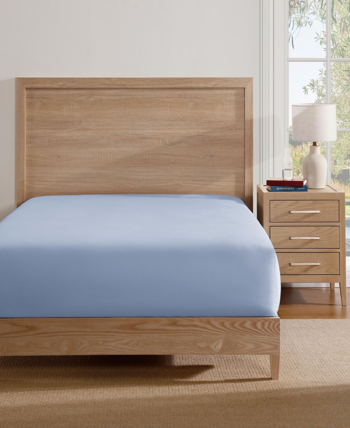 Tommy Hilfiger Essentials 300-Thread Count Solid Cotton Percale Fitted Sheet