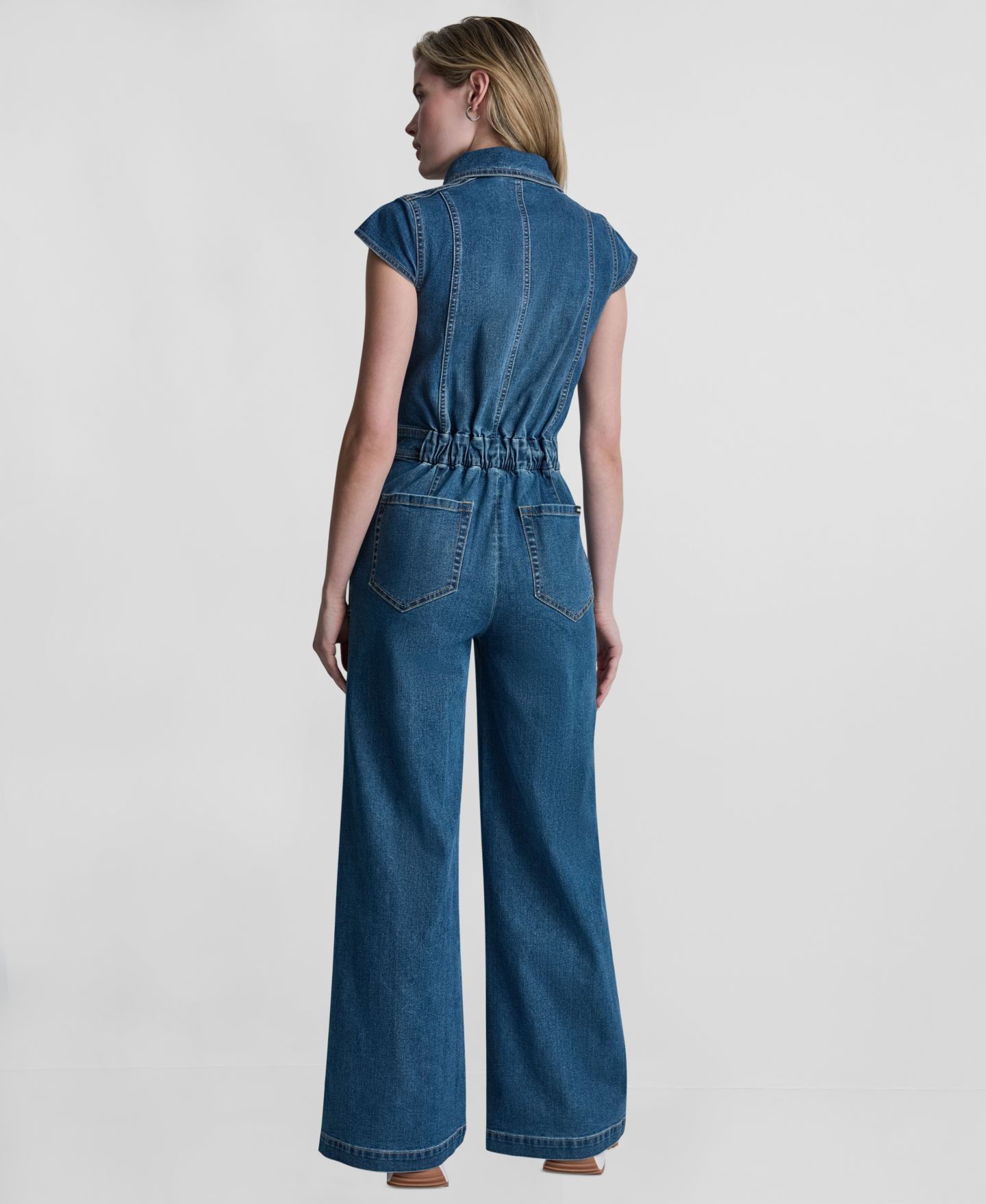 Женский комбинезон DKNY Jeans Wide-Leg Cap-Sleeve Denim Jumpsuit, цвет: Albany — фото 6