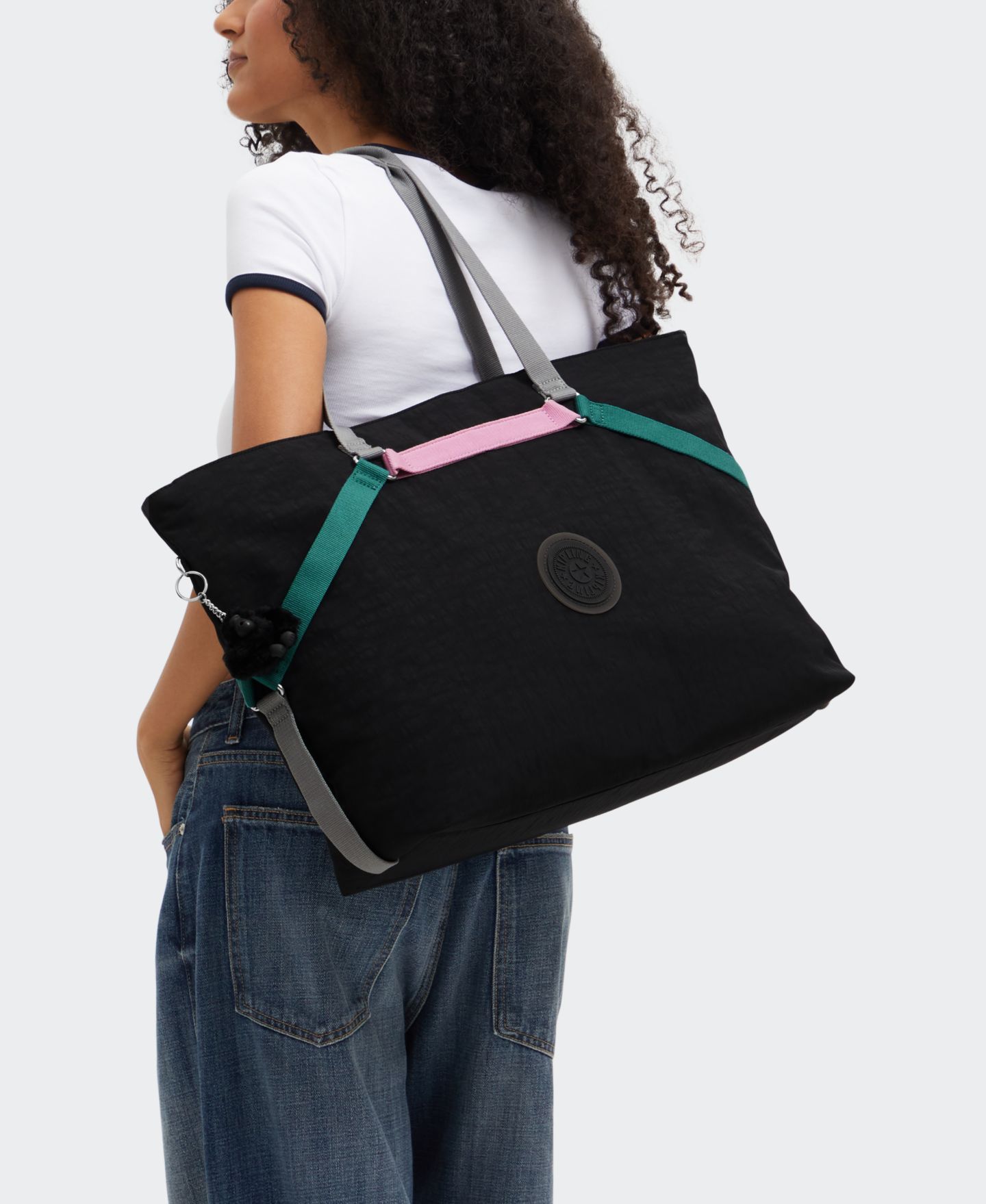 Женская сумка Kipling Kelsie Zippered Extra-Large Tote Handbag, цвет: Чёрный — фото 6
