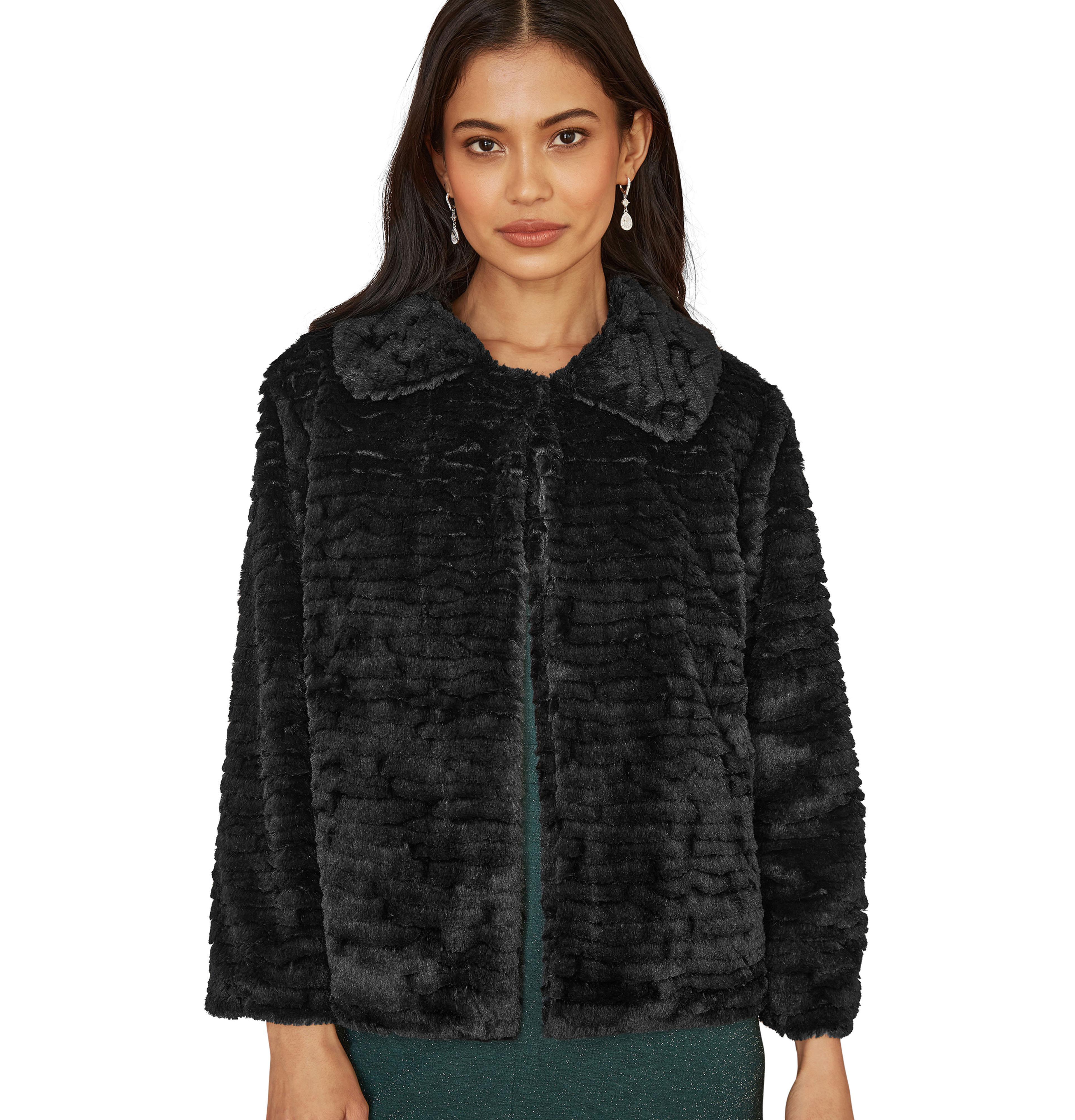 Yumi Women's Faux Fur Short Jacket