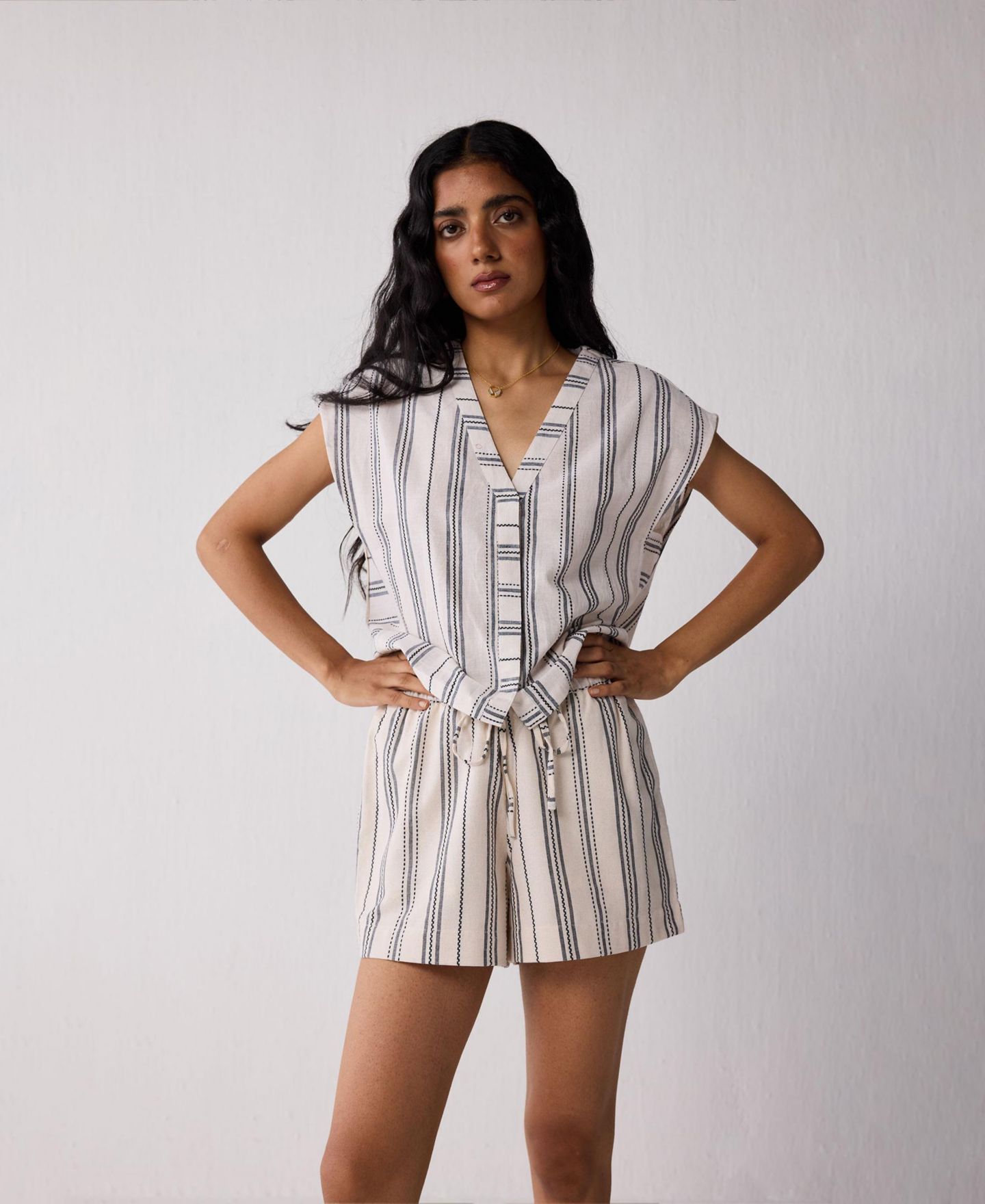 Женские шорты Reistor Regular Drawstring Shorts in Stripes — фото 1