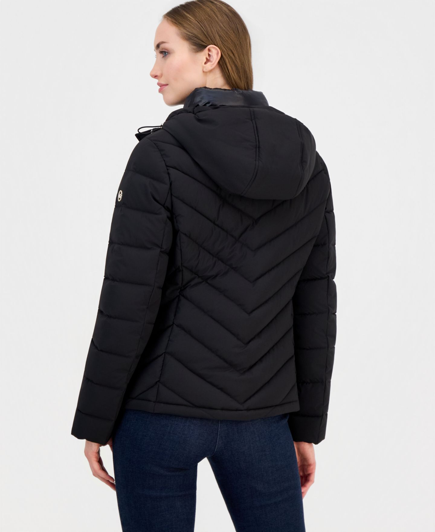 Женская куртка MICHAEL Michael Kors Hooded Bibbed Packable Puffer, цвет: Чёрный — фото 3