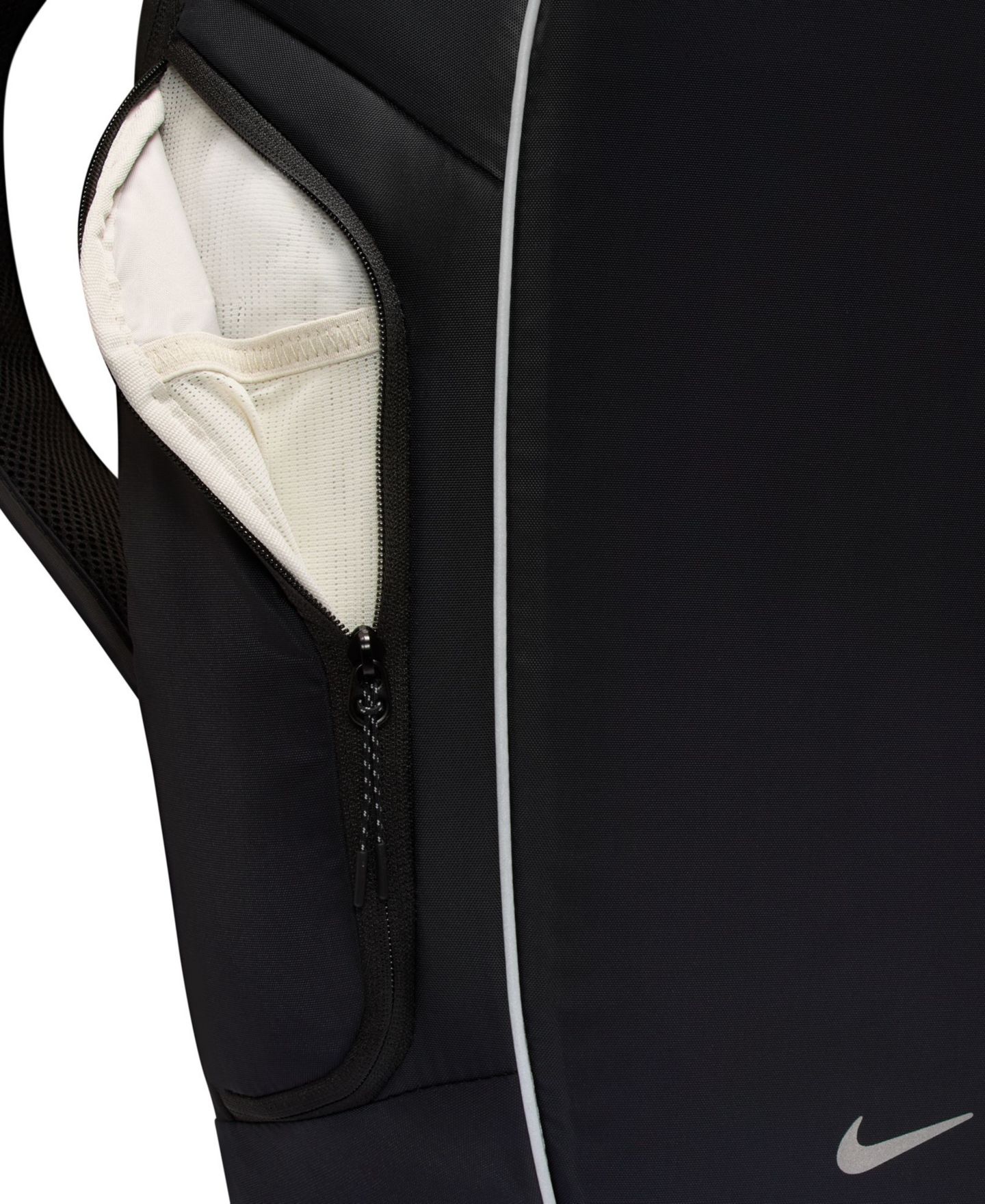 Рюкзак Nike Unisex Commute Zippered Travel, цвет: Чёрный / Серебряный — фото 5