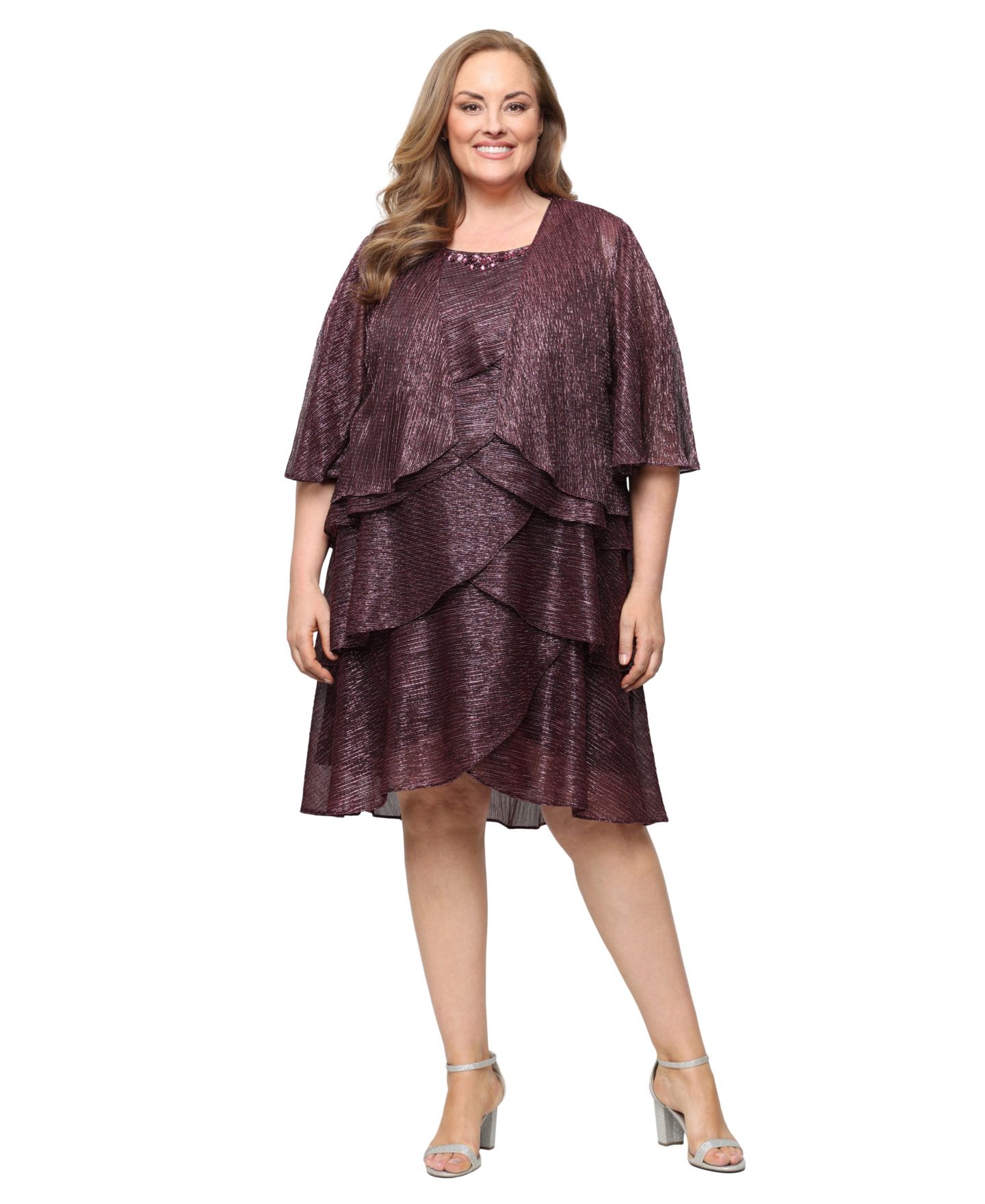 Женские платья SL Fashions Plus Size 2-Piece. Metallic Tiered Dress & Jacket Set, цвет: Ягодный — фото 1
