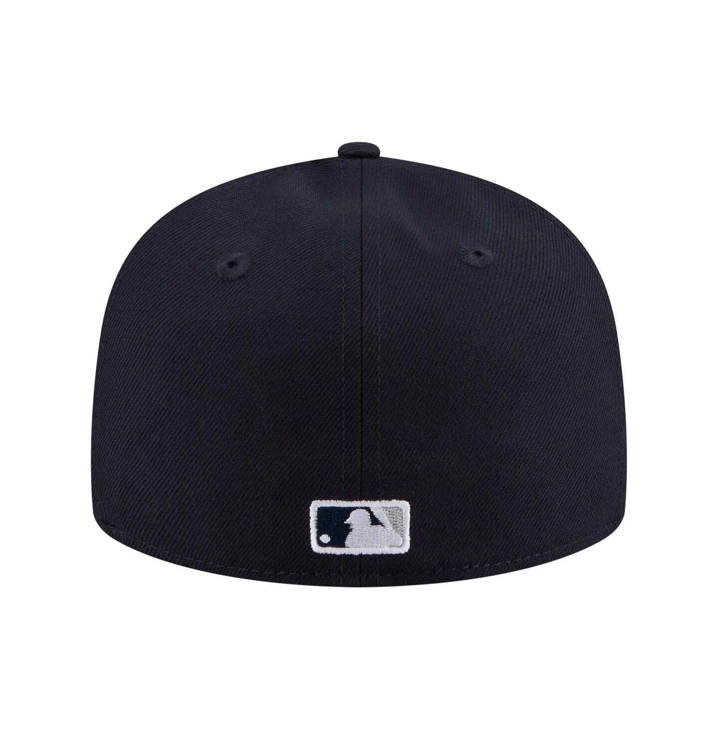 Мужская кепка New Era Navy New York Yankees Hidden Hit 59FIFTY Fitted Hat — фото 4
