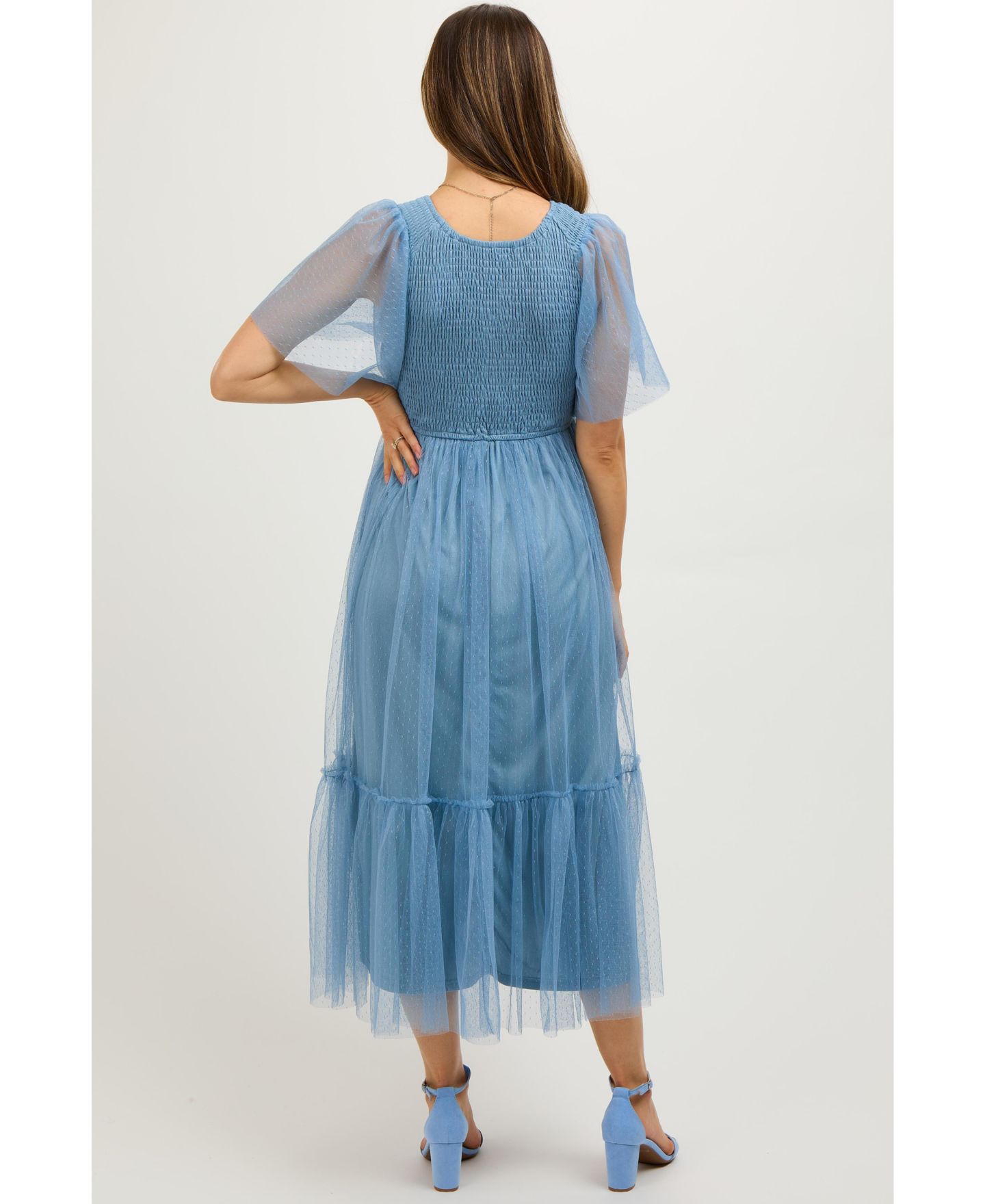 Женское платье Pinkblush Dotted Tulle Smocked Midi, цвет: Синий — фото 4