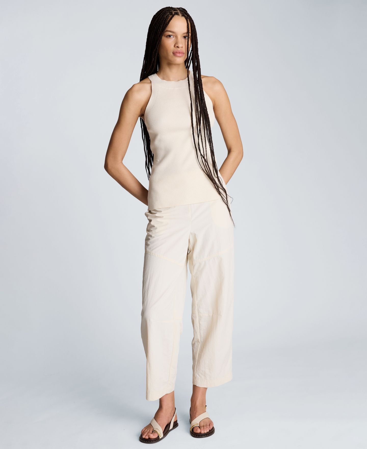 Женский топ Kenneth Cole Sleeveless Cotton High Crewneck, цвет: Устричный — фото 6